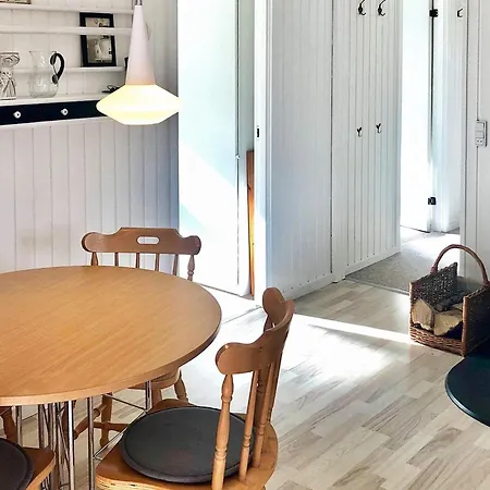 5 Person In Middelfart-by Traum