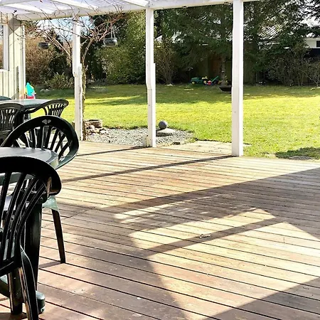 5 Person In Middelfart-by Traum