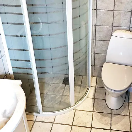 5 Person In Middelfart-by Traum *