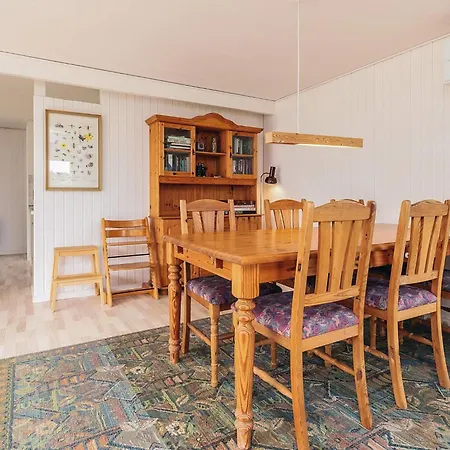 5 Person In Middelfart-by Traum *